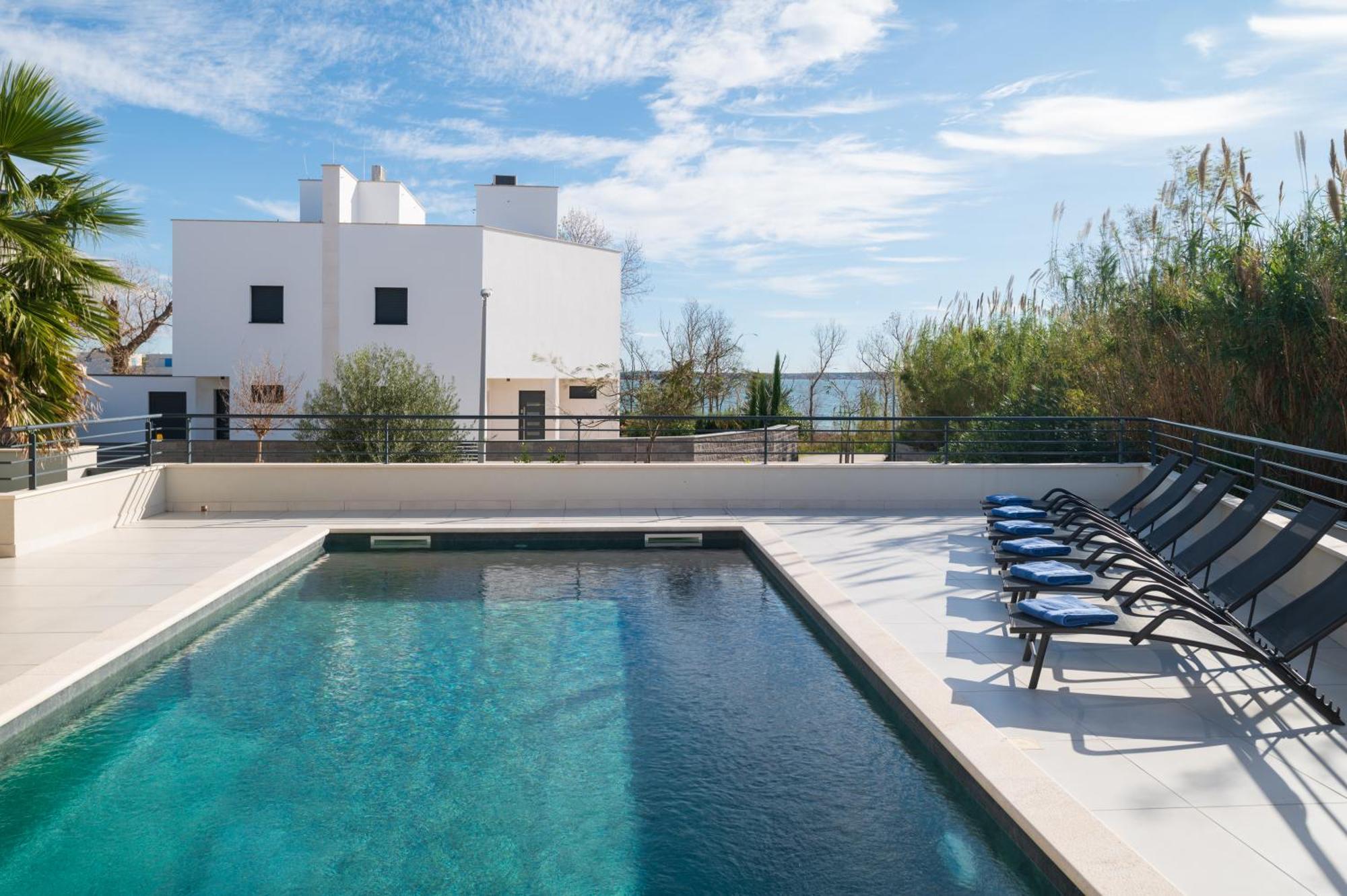 Villa Roca With Heated Pool And Sauna Privlaka  Buitenkant foto