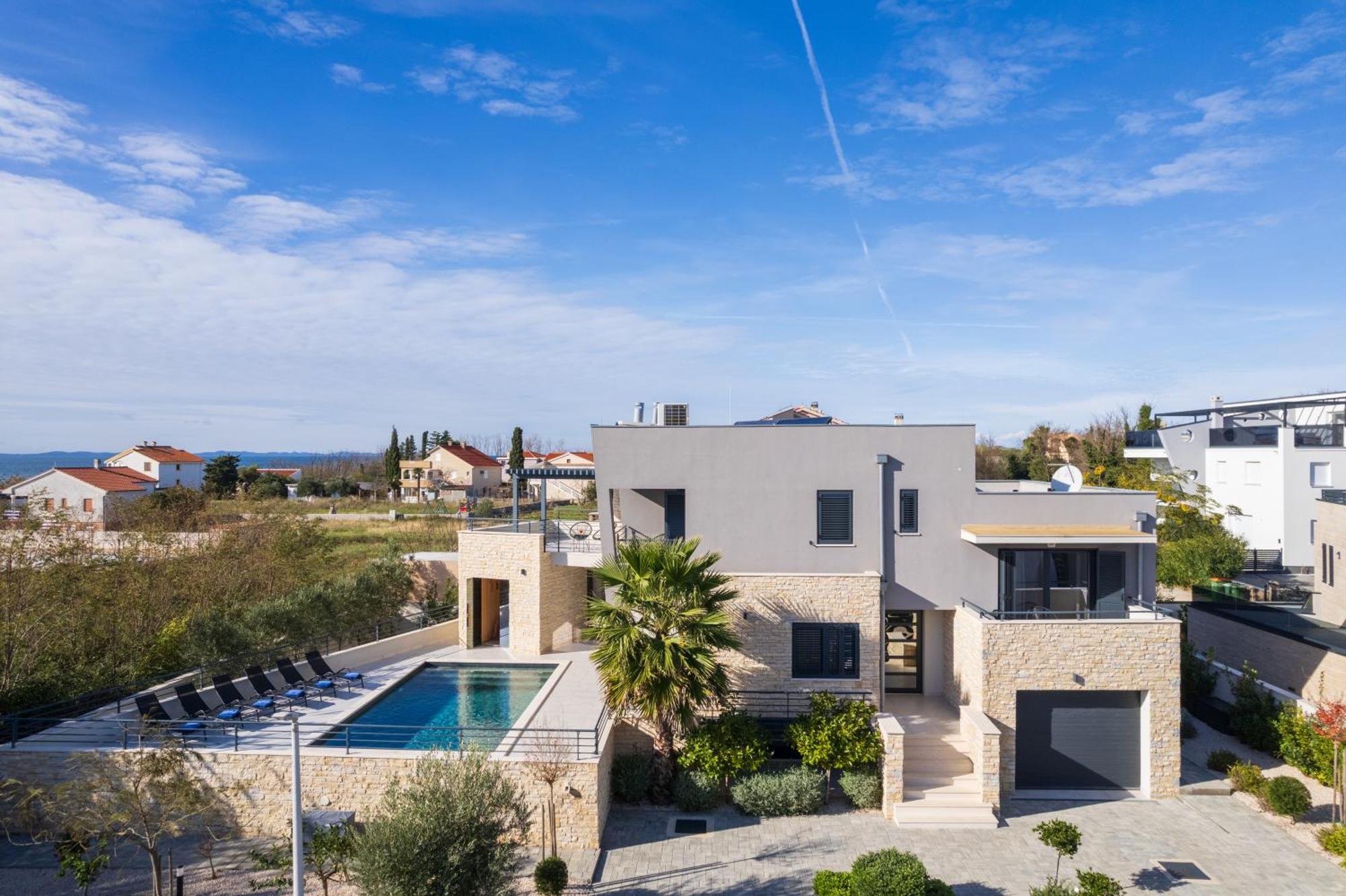 Villa Roca With Heated Pool And Sauna Privlaka  Buitenkant foto