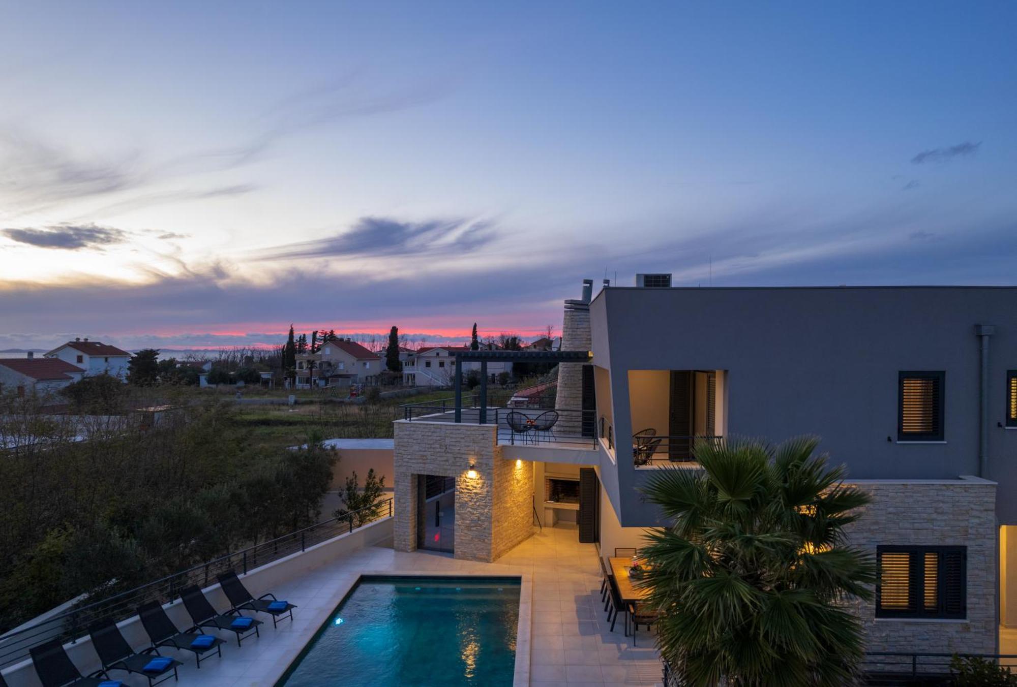 Villa Roca With Heated Pool And Sauna Privlaka  Buitenkant foto